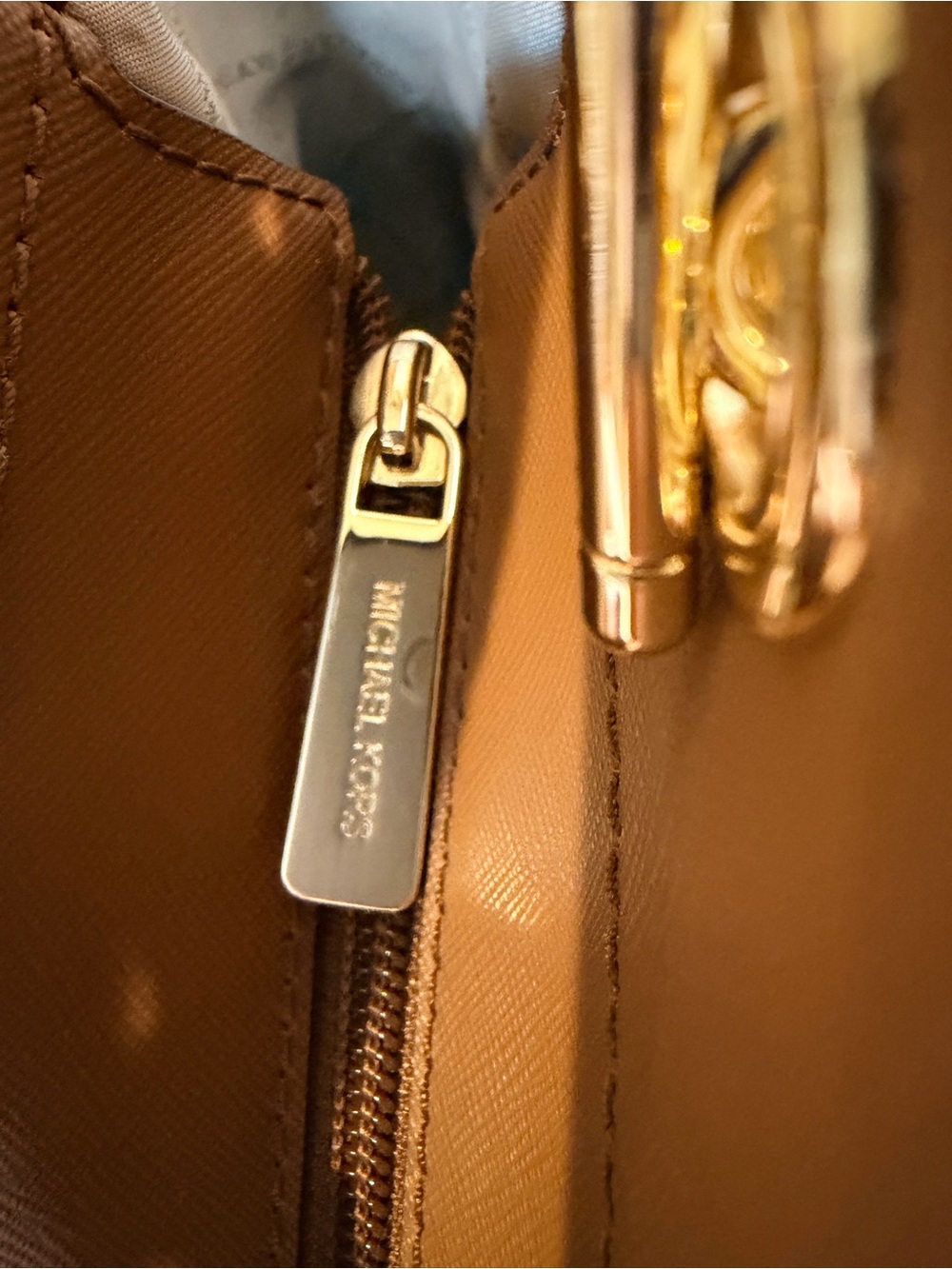 Michael Kors Cream & Brown MK Signature Tote with Gold Hardware - Picture 8 of 14